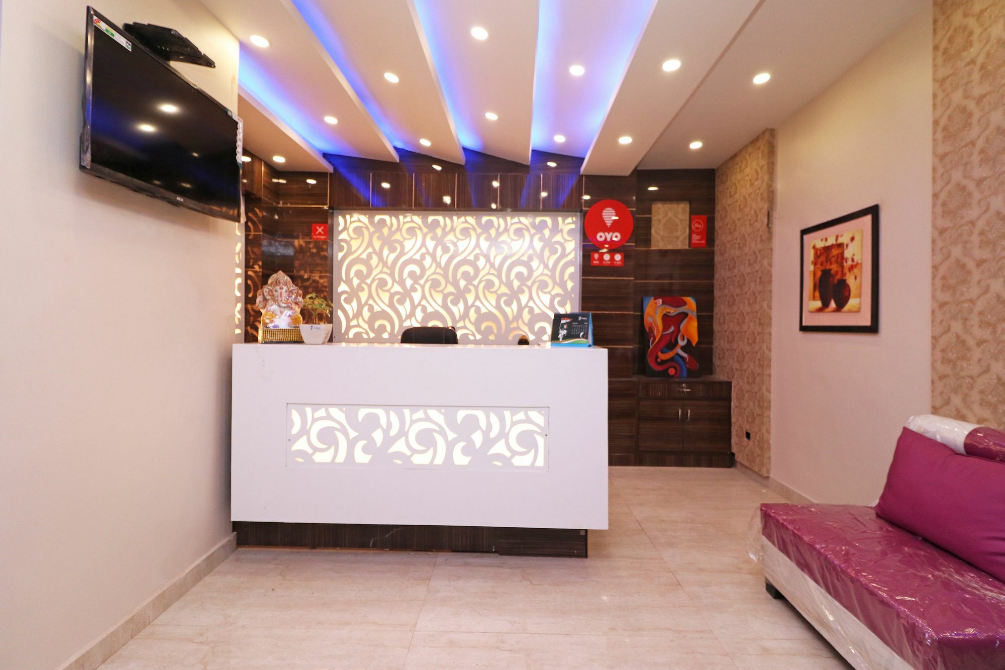 Oyo 11593 Hotel Aman Guest House Нью-Дели Экстерьер фото